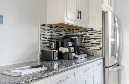 Pinewood Apartment | COZY MIAMI HOME NEAR DOWNTOWN/WYNWOOD/DESIGN DISTRIC