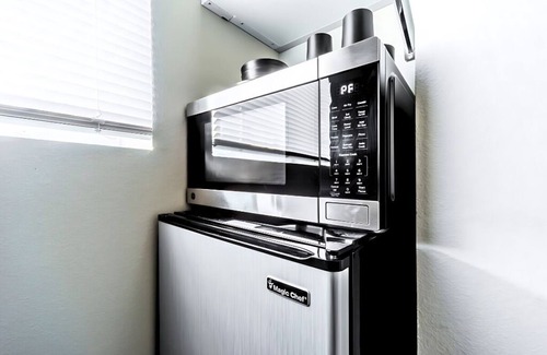 Eastside Apartment | Cozy Micro Suites: Sleeps 2 Minutes to Downtown