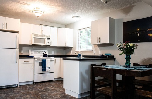 Mill Bay Apartment | Cozy Mill Bay Getaway