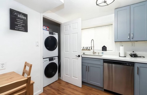 Millcreek House | Cozy Millcreek Home SLC