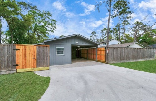 Cypress Condo | Cozy Mini-Studio: Queen Bed & Coffee Nook
