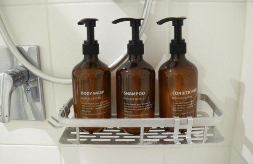 Waitara Apartment | Cozy Minimalist 1 Br Apt near Hornsby mall & trains