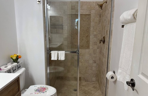 Greenacres House | Cozy & Modern 1-bedroom/1-bathroom with Private Entrance in West Palm Beach