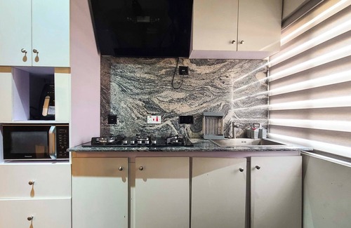 Ajah Apartment | Cozy & Modern 1 Bedroom with AC & WiFi in Central Lekki, Lagos, Nigeria.