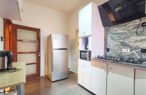 Ajah Apartment | Cozy & Modern 1 Bedroom with AC & WiFi in Central Lekki, Lagos, Nigeria.