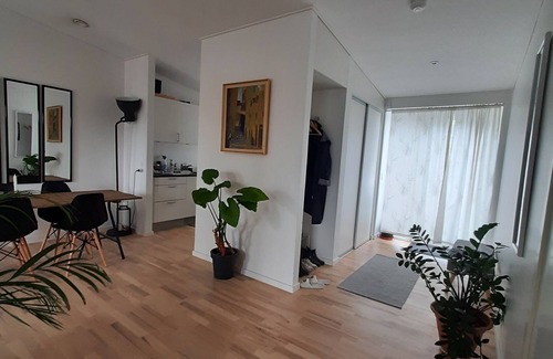 Ishøj Kommune House | Cozy & modern 59 sqm rowhouse, 20 min from city center by train.