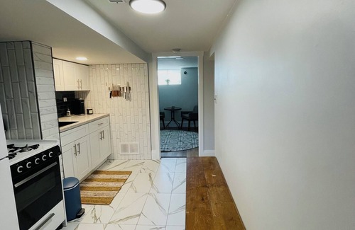 Peterborough Apartment | Cozy, modern apartment in downtown PTBO