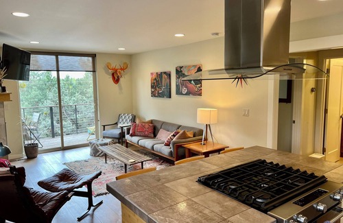 West Hills Apartment | Cozy Modern Apartment Close To Town; Walk Everywhere