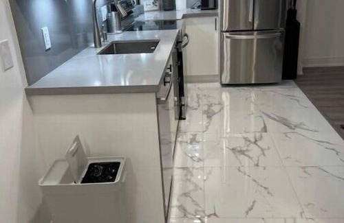 Lisgar House | Cozy Modern Basement apartment in Mississauga near all the happening places.