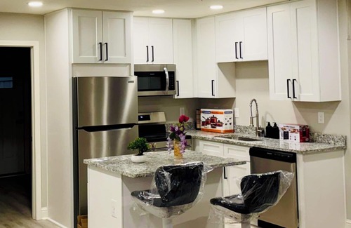 Gulfport House | Cozy Modern Beach Escape - Electric Fireplace Private Patio Near Casinos