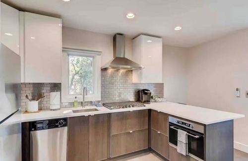 Austin Cabin | Cozy Modern Cabin wt Pool, Hot Tub, Fire pit and Goats, Alpacas, Chickens & Emus