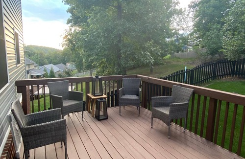 Christiansburg House | Cozy Modern Cottage Style Home minutes from VT, RU, Christiansburg Aquatic Cente