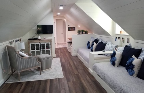 College Station Apartment | Cozy Modern Farmhouse Apartment near Texas A&M Campus