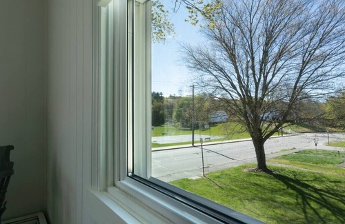 Northwest Harwinton Apartment | Cozy Modern Farmhouse Private 2 Bdrm Apartment