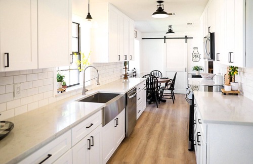 Wylie House | Cozy Modern Farmhouse with pool! Close to downtown Wylie!