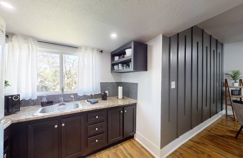 Uptown House | Cozy, modern home to get away!
