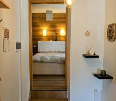 Bocenago Apartment | Cozy & Modern Lodge