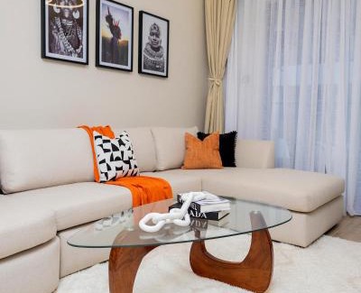 Thompson Estate Apartment | Cozy Modern One BedrooApt Balcony