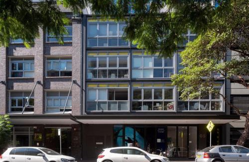 Darlinghurst Apartment | Cozy Modern Peaceful CityPad - Balcony AC Laundry