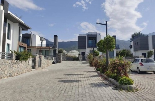 Karavas Condo | Cozy modern place 2 Beds in Girne+greenside View