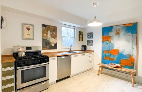 Brookhaven House | Cozy Modern Ranch House Near Bellport/Hamptonsn