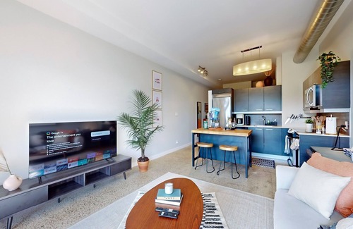 Corktown Condo | Cozy Modern Soft- Loft w/Large Private Balcony!