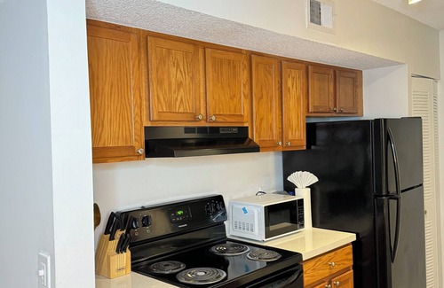 North Lauderdale Apartment | Cozy, Modern Two bedroom suite. HOME away from HOME
