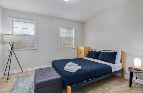 Anniston Apartment | Cozy modest apartment sleeps 6