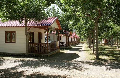 La Puebla de Roda House | Cozy Mountain Bungalow
