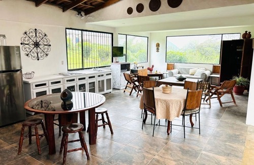 Roble Apartment | Cozy Mountain Apartment for Rest and Relaxation