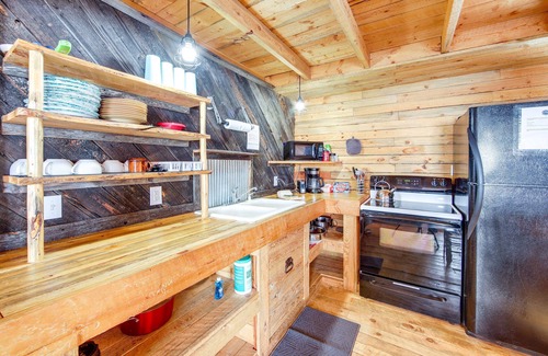 Lake Agnes Cabin | Cozy Mountain Cabin Near Steamboat - Sleeps 8+, Hot Tub Access, Pet-Friendly