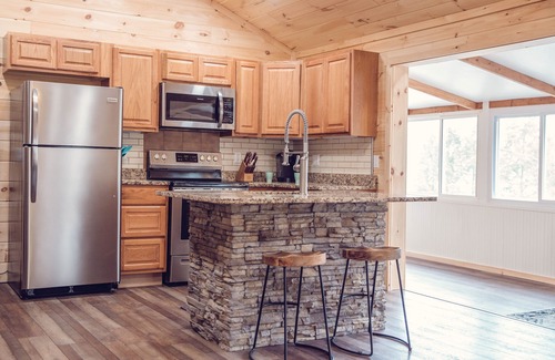 Confluence Cabin | Cozy Mountain Cabin near Ohiopyle, Hot-Tub