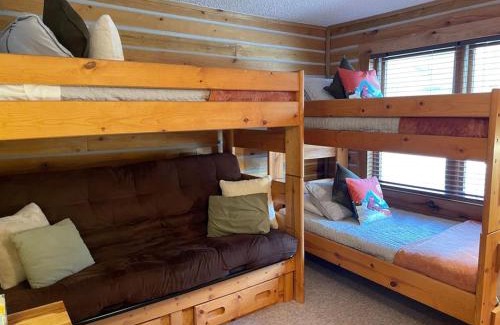 Alma House | Cozy Mountain Cabin W Hot Tub Breathtaking Views