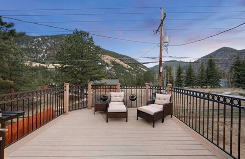 Georgetown House | Cozy mountain escape in Empire