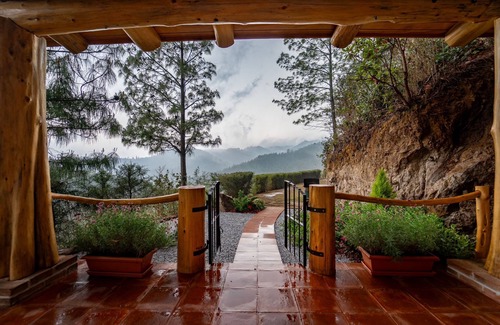 Tecpan Guatemala Cabin | Cozy mountain Cabin with great views. Finca Chuchiyá