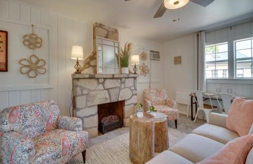 Mountain Home House | Cozy Mountain Home Cottage Walk to Marina!