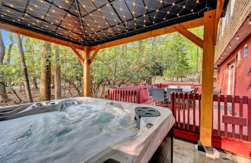 Lake Harmony Estates House | Cozy mountain house with beach access and firepit