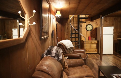 Big Bear Lake Cabin | Cozy Mountain Retreat in a Great Location!