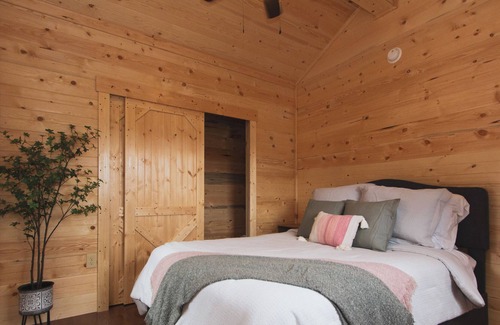 Fort Garland Cabin | Cozy Mountain Retreat in Forbes Park - Short-Term Getaway Near Sand Dunes.