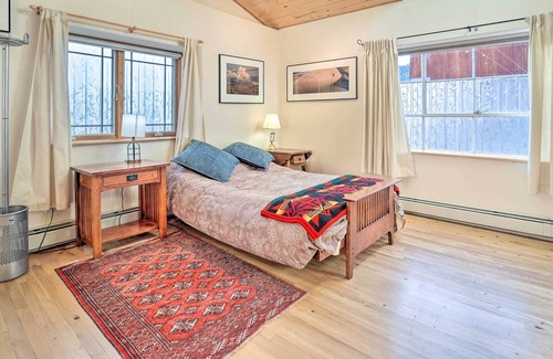 Lewis House | Cozy Mountain Retreat: Steps to Dolores River