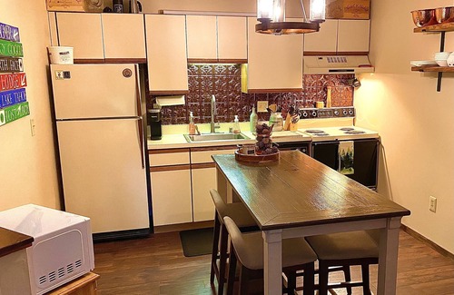 Seven Springs Condo | Cozy Mountain Retreat