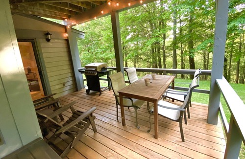 Seven Springs Condo | Cozy Mountain Retreat