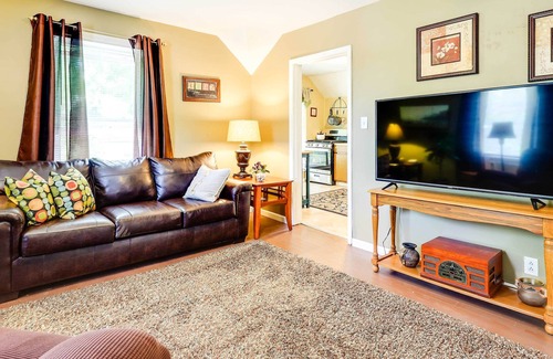 Lakeside Apartment | Cozy Muskegon Vacation Rental Near Lake Access