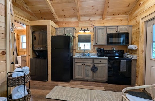 Bryson City Cabin | Cozy Nantahala Tiny Home Retreat Near Nantahala and Bryson City