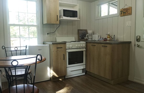 Sainte-Marguerite Ski Chalet | Cozy nature stay: Wi-Fi, air conditioning, BBQ balcony; near Miller Zoo, ideal f