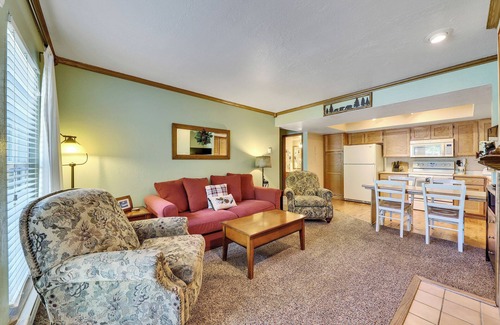 Brian Head Condo | Cozy Navajo Mountain Retreat in Brian Head Ski-in/Ski-Out