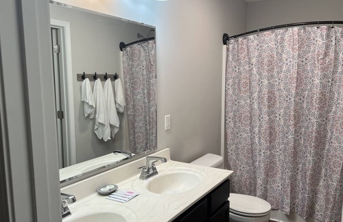 Drake House | Cozy neighborhood home with lots of charm!