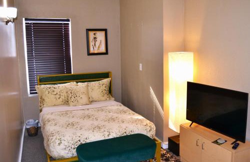 Grand Forks Apartment | Cozy Nest 4 A Beautiful Room to Rent