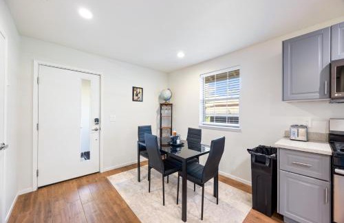 Southeastern Sacramento House | Cozy Nest Across the street from UC Davis Sacramento