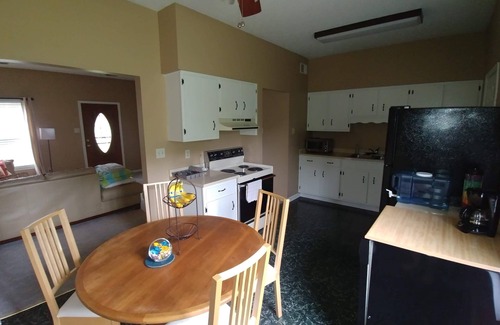 New Albany House | Cozy New Albany 2d /1.5ba